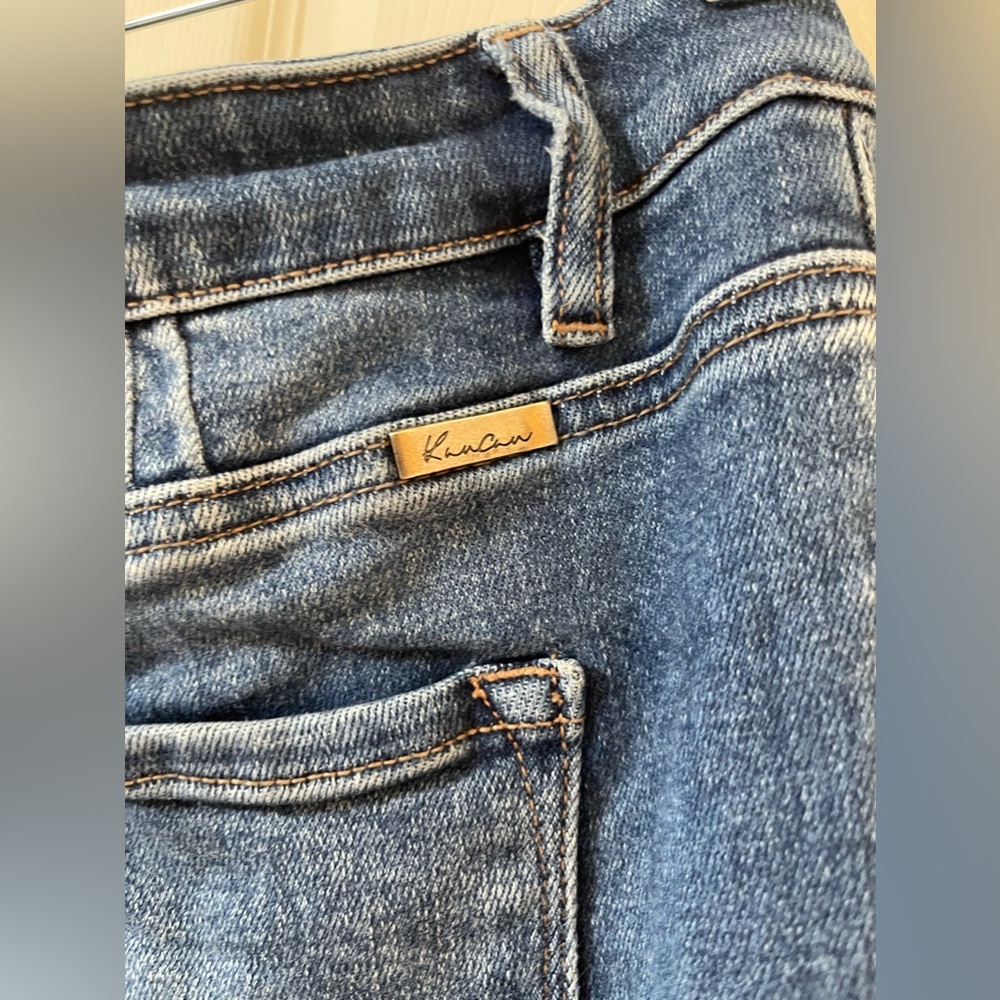 KanCan Medium Wash Distressed Crop Raw Hem Button Front Skinny Jeans Size 15/31 - Picture 11 of 12